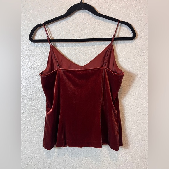 Banana Republic Red Velvet Spaghetti Strap Tank Top sz Small - Picture 2 of 8